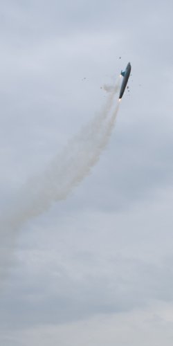  Delfin vybuch praveho motoru